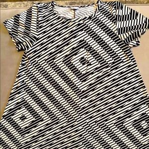 LuLaRoe Black & white Geometric Carly